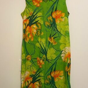 Original Hawaiian Floral Green Sleeveless Dress, very nice condition
